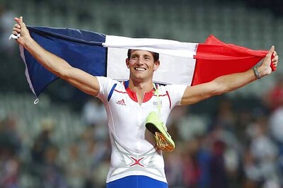 Olympics: Lavillenie wins pole vault