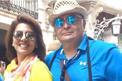 Neetu Kapoor Recalls Rishi Kapoor's Last Moments: 'I Could Not See Him Like That'