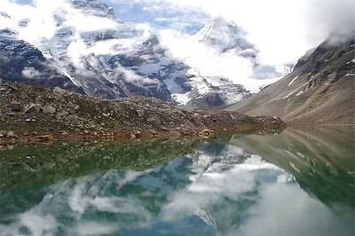 8 most incredible glaciers in the world that will give any traveler a unique experience