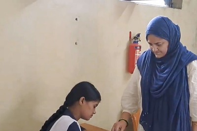 20 Years Of Marriage And 3 Children Later, Woman Fulfills Childhood Dream of Becoming An Artist