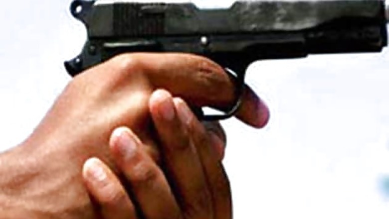 French terror suspect shot dead in front of family