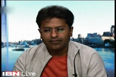 Lalit Modi attacks Congress leaders, calls them 'real looters'