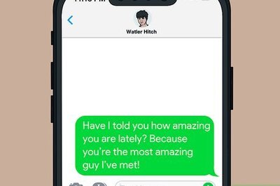 12 Ways to Make Him Miss You Like Crazy over Text (with Examples)