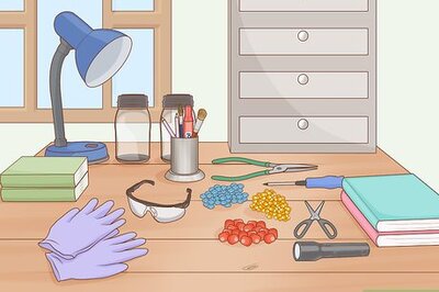 How to Make Resin Jewelry