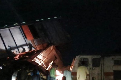 12 Coaches of Mysuru-Darbhanga Bagmati Express Derail After Collision With Goods Train Near Chennai