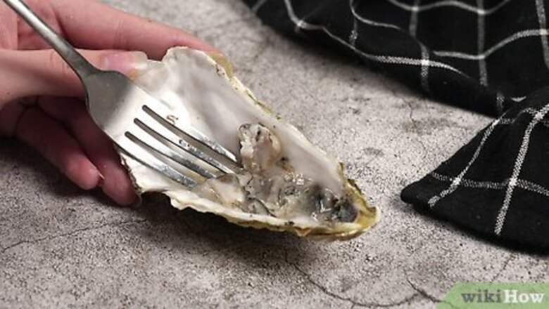 How to Eat Oysters