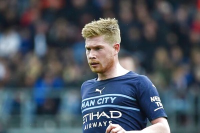 Manchester City Leapfrog Liverpool after Reds Claim Premier League Top Spot