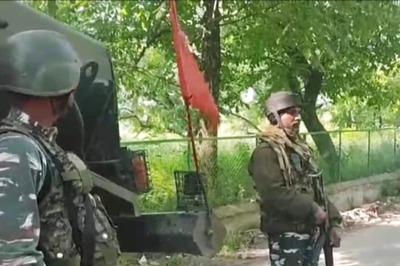J&K: 3 LeT Terrorists, Including One Involved in Cop's Killing, Gunned Down in Pulwama Encounter