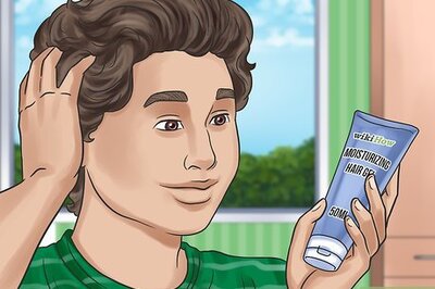 How to Use Gel to Fix Curly Hair