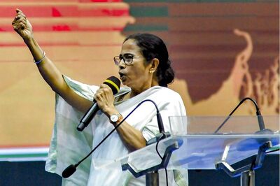 Can't Behave Irresponsibly, Hide Coronavirus Just Because You are Influential: Mamata Banerjee