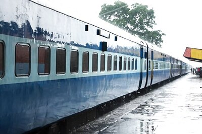Armed Robbers Barge into Chennai-Patna Train, Steal Cash and Jewellery