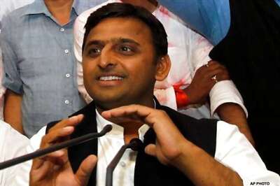 DA case: BJP demands Akhilesh's resignation