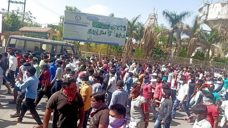 Vizag Gas Leak: Hundreds Protest at Chemical Plant With Dead Bodies, Demand Immediate Closure