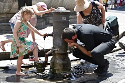 As Worst Heatwave in 200 Yrs Bakes Europe, the World's in Hot Water Over Climate Change | News18 Explains