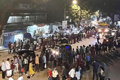 'Nothing New': Pic of People Standing in Long Queues For Public Transport in Mumbai Goes Viral