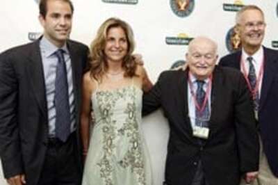 Sampras, Sanchez-Vicario the new Hall of Famers