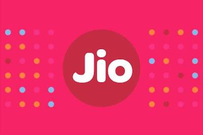 Reliance Jio showcases Jio Money, Jio Chat, small cell technology at the 11th eIndia Summit