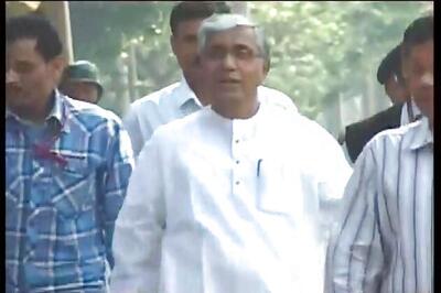 Tripura: Manik Sarkar urges banks to increase loan sanctions for poors