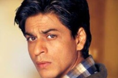 SRK goes for a wax-ing in Tussauds