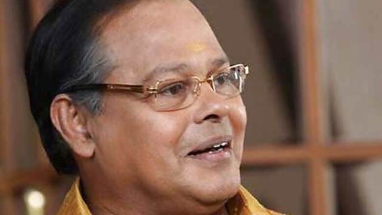 Kerala CM visits actor Innocent on his birthday