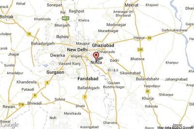 Police bust two gangs, arrest five thieves