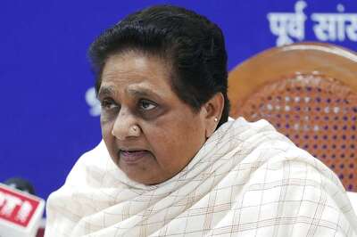 Mayawati Urges UP Govt to Ensure Justice in Teachers Recruitment for Reserved Category