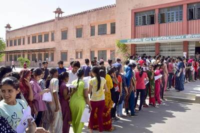 AISHE Report: SC/ST/OBC Admissions Improve  in 2021-22; Govt Universities Have Over 70% Enrolment