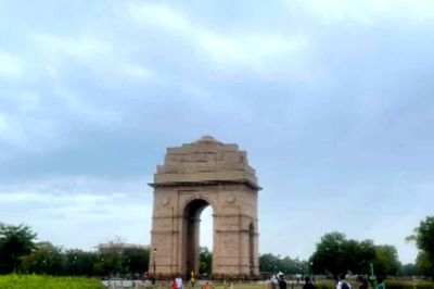Delhi to See Cloudy Skies Over Next Five Days; No Rains Likely: IMD
