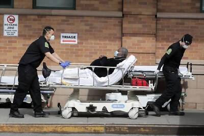 US Public Health Agency Weighs Loosening Guidelines for Some Exposed to Coronavirus