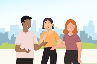 How to Be a Good Friend to Both Parties in a Divorce