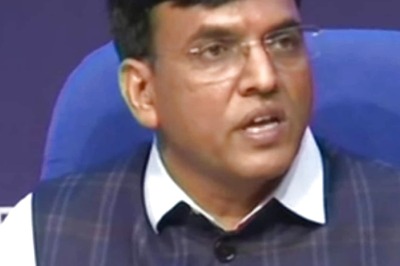 Deal with Every Communication Received in a Time-bound Manner, Health Minister Tells Officials