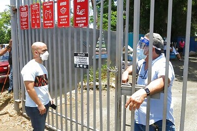 Puerto Ricans, upset at botched primary, demand answers