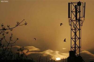 Tata Teleservices to give up some airwaves to save surcharges