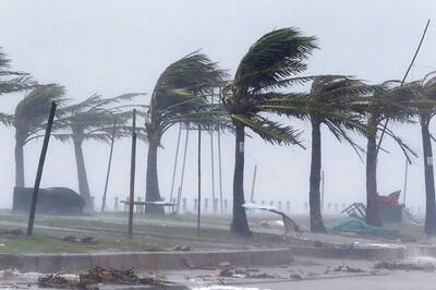 Strong Typhoon Hits Western Japan; 8 Dead, Airport Flooded