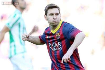 Lionel Messi strikes twice as Barcelona beat Real Betis 3-1