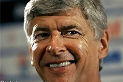 Arsenal can topple Chelsea: Wenger