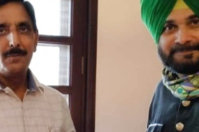 Sidhu's Advisor Booked for 'Hate Speech' After Viral Video Sparks Outrage Ahead of Punjab Polls