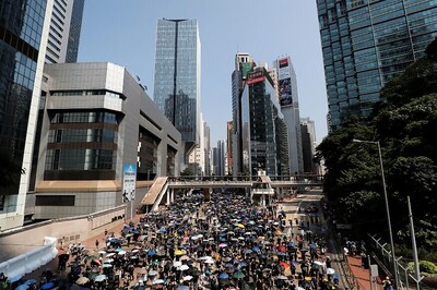 Defying Ban on Rallies, Protesters Flood Hong Kong's Streets on Communist China's 70th Anniversary