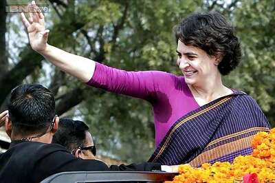 Congress workers demand bringing in Priyanka Vadra
