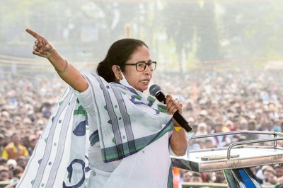 Won't Allow Forcible Eviction of Refugees from Central Govt-owned Land: Mamata