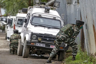 Militant Killed, Army Jawan Injured as Two Gunfights Break Out in South Kashmir
