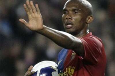 Manchester City edge closer to Eto'o, Barca chase Villa