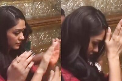 Mrunal Thakur Seeks Blessings At Sri Yellamma Pochamma Temple Ahead Of Family Star Release; Watch