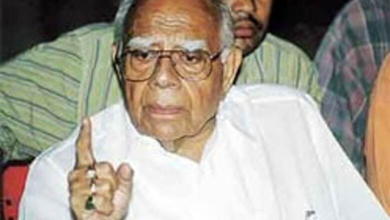Jethmalani slams cops, defends Manu