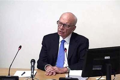 News Corp approves Murdoch plan to split company