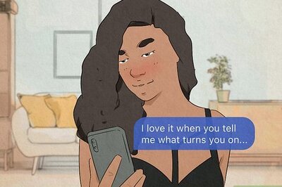 How to Reply to a Dirty Text from a Guy