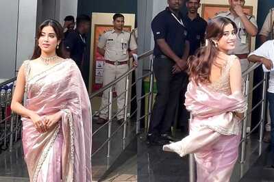 Janhvi Kapoor Amps Up Her Airport Look In A Pretty Saree As She Heads For Kochi, Fans Praise; Watch Video
