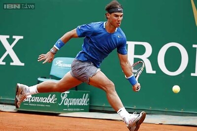 Rafael Nadal battles wardrobe malfunction in Monte Carlo