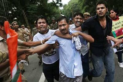 IAC protest: 1000 detained in Delhi, 5 cases filed