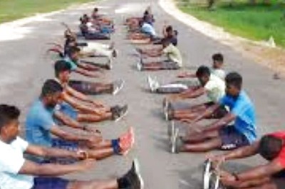 Thiruvarur's Sathish Kumar and Sathyaseelan Help Over 300 Rural Youth Secure Govt Jobs